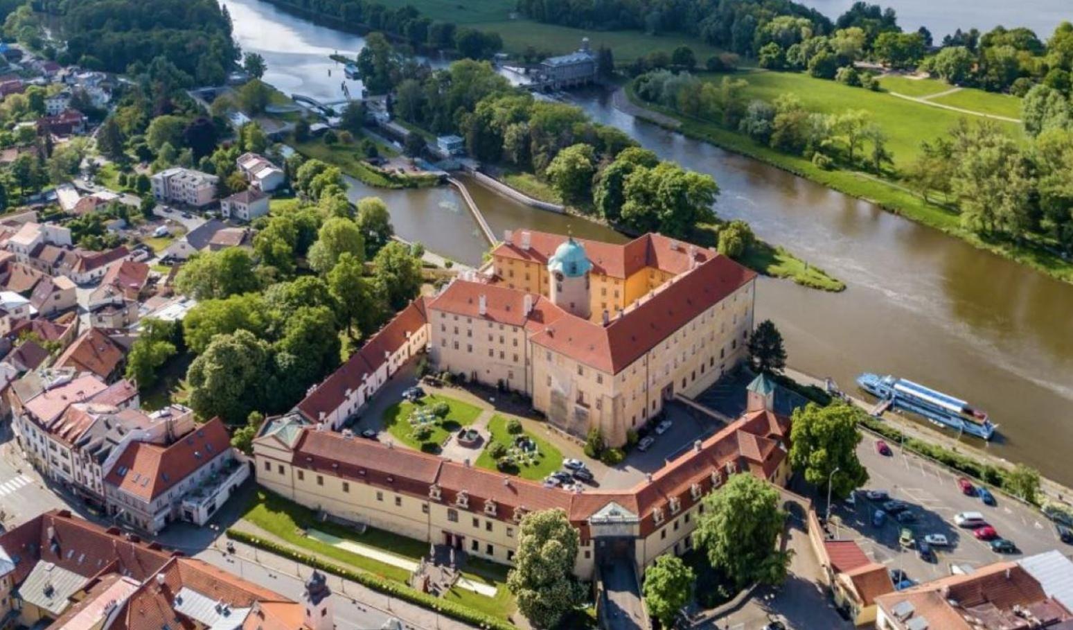Apartment Spa And Fontain Poděbrady Dış mekan fotoğraf